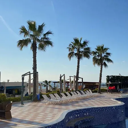 Apartman Lydia's Place By The