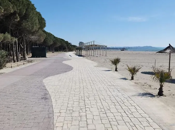 Apartman Lydia's Place By The *