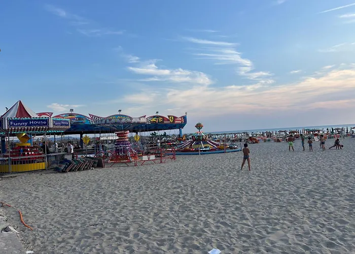 Lydia's Place By The Голем