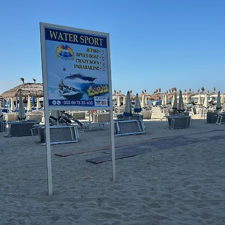 Lydia's Place By The Apartman