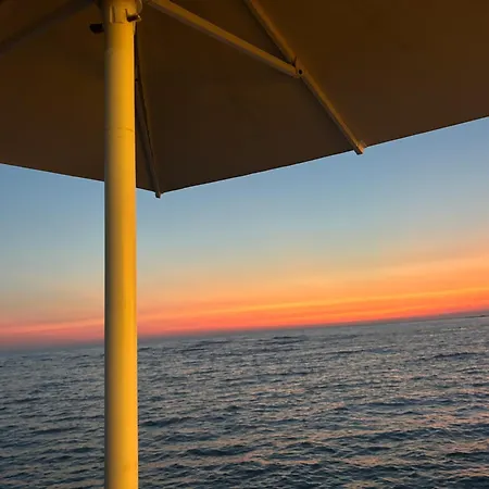 Lydia's Place By The Lejlighed *