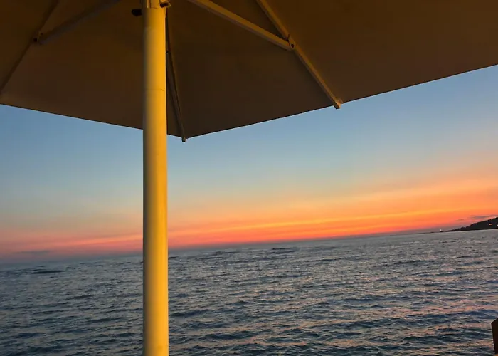 Lydia's Place By The Lejlighed *